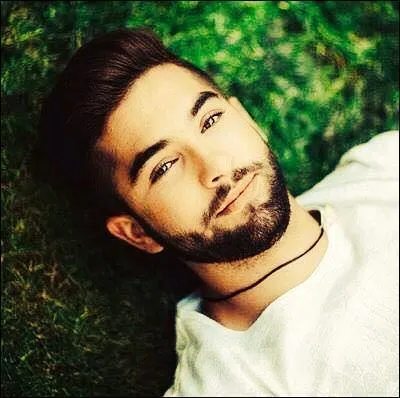 Quel mois est-il né ?