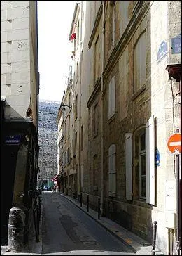Dans le premier arrondissement, je vous emmène dans une rue au nom évocateur, la rue Poilcon !