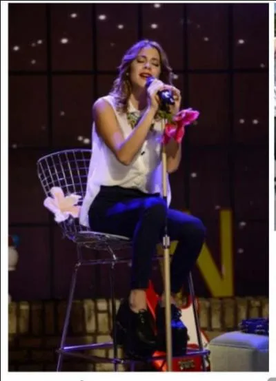 Dans la vraie vie, Violetta est :