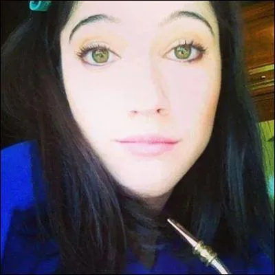 Qui est cette fille ?