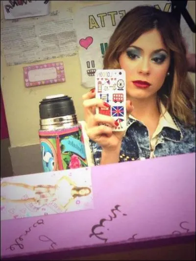 Martina Stoessel aime-t-elle Paris ?