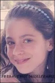 A-t-elle un tatouage ?