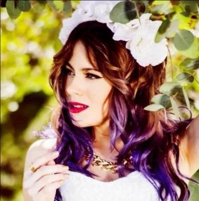 À quel âge est-elle allée pour la première fois à Disneyland ?