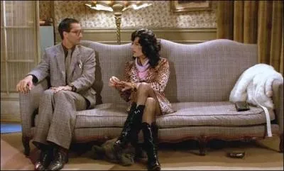 Sur quelle chanson, Katia ( Christian Clavier) danse-t-elle un slow avec Pierre Mortez (Thierry Lhermitte ) dans le film "le père Noël est une ordure ?