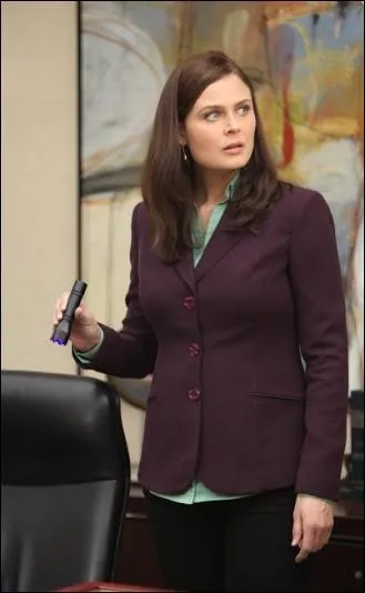 Je suis une anthropologue judiciaire, qui travaille en collaboration avec le F.B.I.