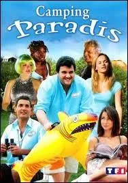 Où se trouve le "Camping Paradis" ?