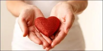 Pour aborder cette nouvelle année, il est de coutume de se faire la bise et de se souhaiter une bonne santé, ce que je fais bien volontiers, à une variante près, je vous souhaite de succomber à la réponse, rassurez-vous, on n'en meurt pas !