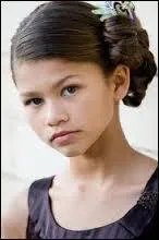 Qui est cette jeune fille ?