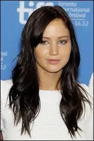 Cette jeune femme s'appelle...