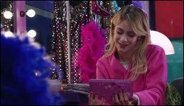 Que fait Violetta ?