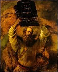 Moïse, lorsqu'il apprend qu'il doit sauver son peuple, demeure crispé de peur. Dieu lui propose de laisser parler son grand frère, quel est son nom ?