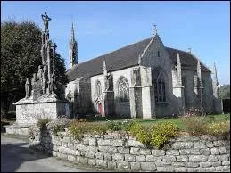Nous partons visiter le village Finistérien de Landrévarzec. Nous nous rendons en région ...