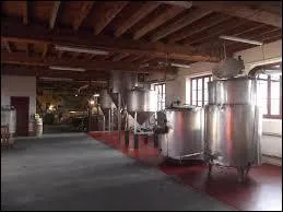 Quelle boisson est composée d'orge et de houblon ?