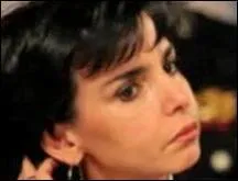 Aprs ses rires et autres approximations lors d'une sance de questions/rponses avec des jeunes UMP, comment Rachida Dati a-t-elle justifi son comportement?