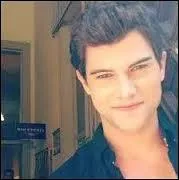 Comment s'appelle-t-il ?