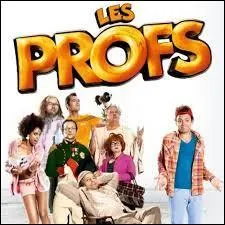 Quel acteur incarne Serge Cutiro, le prof de mathématiques, dans le film "Les Profs" sorti en 2013 ?