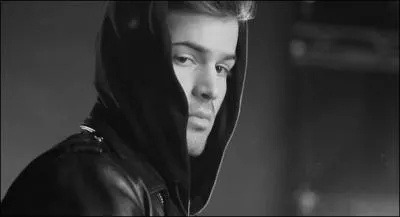 Quel est le titre principal de son album en portugais ?