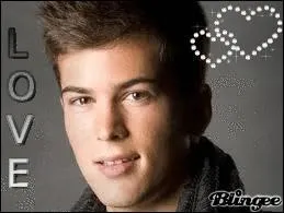 Combien a-t-il de frère(s) et de sur(s) ?