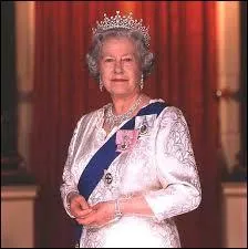 Quel âge la reine Elisabeth II a-t-elle eu en 2014 ?
