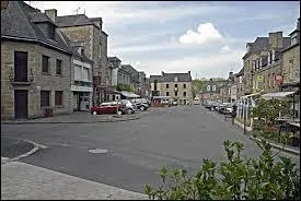 Nous nous trouvons à Jugon-les-Lacs. Commune Costarmoricaine, elle se trouve en région ...