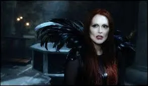 De qui Maître Gregory est-il tombé amoureux dans sa jeunesse ?