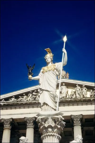 Quel était le type de démocratie dans la Grèce antique ?