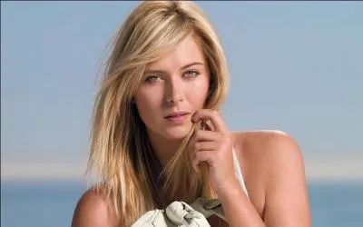 Cette joueuse russe a gagné Wimbledon en 2004 alors qu'elle n'était âgée que de 17 ans. Qui est-elle ?