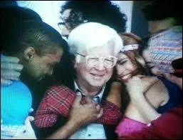 Pourquoi la tournée est-elle arrêtée ?