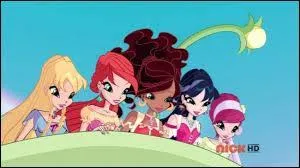 Dans quelle saison cette scène est-elle présente ?