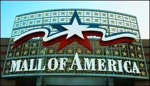 Dans quel État se trouve le "Mall of America" qui est le deuxième plus grand centre commercial des États-Unis ?
