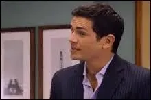 Dans la série comment s'appelle le père de Violetta ?