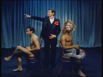 Attention, cette citation peut provoquer des démangeaisons dans un endroit que la décence, ici, m'interdit de préciser d'avantage : Ne vaut-il pas mieux être dévoré de remords dans la forêt de Forbach...