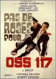 Quand le film "Pas de roses pour OSS 117" est-il sorti ?