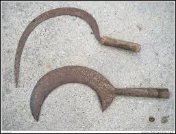 Cette commune dont les habitants s'appellent les Manants et les Manantes est renommée pour ses foires depuis le 13e siècle.
Quel second terme faut-il ajouter à "Beau..." ?