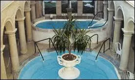 Ville qui doit compliquer la vie des bègues ! ...-les-... ?