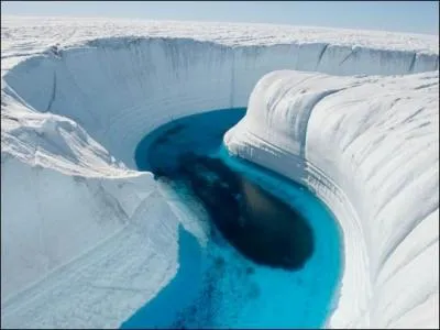 Allez au pôle Nord, non pardon, au Groenland plutôt, il y fera peut-être moins froid et que pourra-t-on sûrement y voir ?