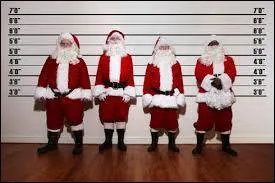 Deuxième grosse tuile pour notre père Noël à son arrivée au poste de police. Le cadavre mutilé de Wendy fut découvert un peu plus tôt, un témoin affirma que le meurtrier portait une tenue de père Noël. Les policiers ont donc procédé à une séance d'identification, comme dans la célèbre scène du thriller américain s'intitulant :