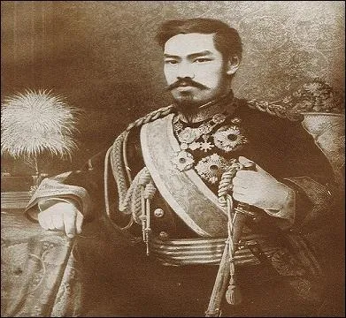 Le Japon traversa une crise au milieu du XIXe siècle qui entraîna de fortes oppositions au pouvoir du shogun. Qui monta sur le trône impérial en 1867 ?