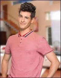 Comment s'appelle en vrai "Andrés" ?