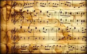 Comment était le papier dans la chambre d'hôtel de la chanson "Les amants d'un jour" ?