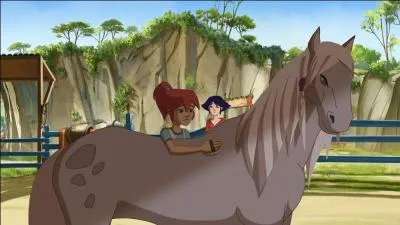 Dans "Le Ranch", comment se nomme la jument d'Anaïs ?