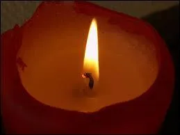 Quelle est cette matière qui, fut un temps, servit à confectionner les mèches ?