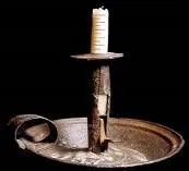 C'est un roi qui inventa la bougie graduée mesurant le temps. Qui est-ce ?