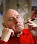 Cabu a participé aux équipes de journaux satiriques comme Charlie Hebdo , Le Canard Enchaîné et :