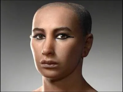 Il a lui aussi fait rêver le monde par la découverte de sa tombe et la richesse de sa civilisation. La beauté de sa tombe reflète d'ailleurs le génie des Arts à son époque. Ici une photo de ce à quoi il pouvait ressembler mais son nom est aussi synonyme de la légende : La malédiction du pharaon. Qui est-ce ?