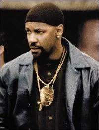 Denzel Washington joue le rôle d'un méchant nommé Alonzo Harris dans un film de Antoine Fuqua, mais lequel ?