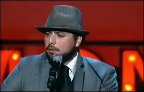 Dans son sketch ''Tout va trop vite'' , Redouanne Harjane répète sans arrêt ''La vie c'est dingue, la vie c'est fou ! '' . Je vous propose sa prestation au festival du rire de...