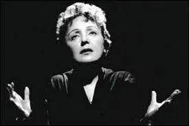 Quel mannequin avait repris ''La Vie en rose'' d'Édith Piaf ?