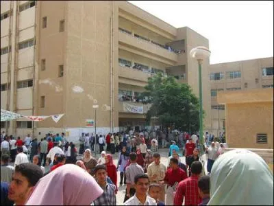 Cette ville se nomme...