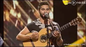 De quel instrument joue-t-il ?